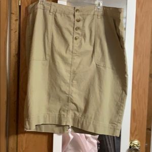 Khaki skirt with back split